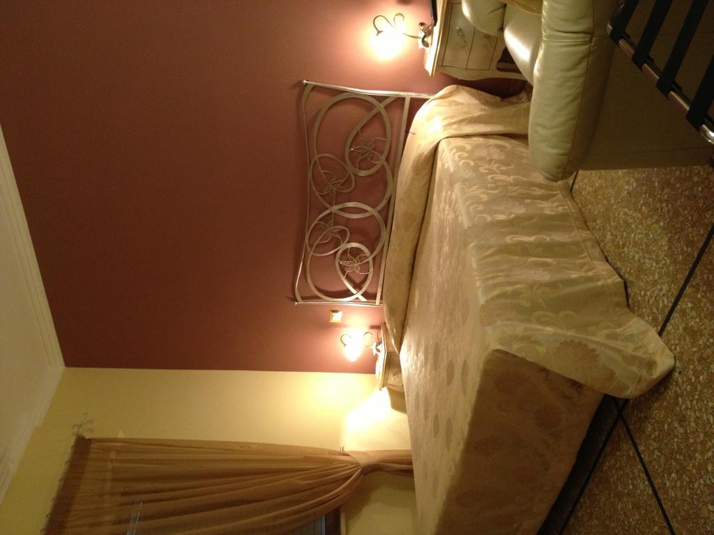 Miriam Guesthouse Rome Exterior photo